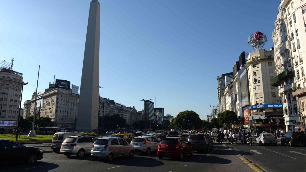 La convivencia de taxis, Uber y Cabify en la ciudad