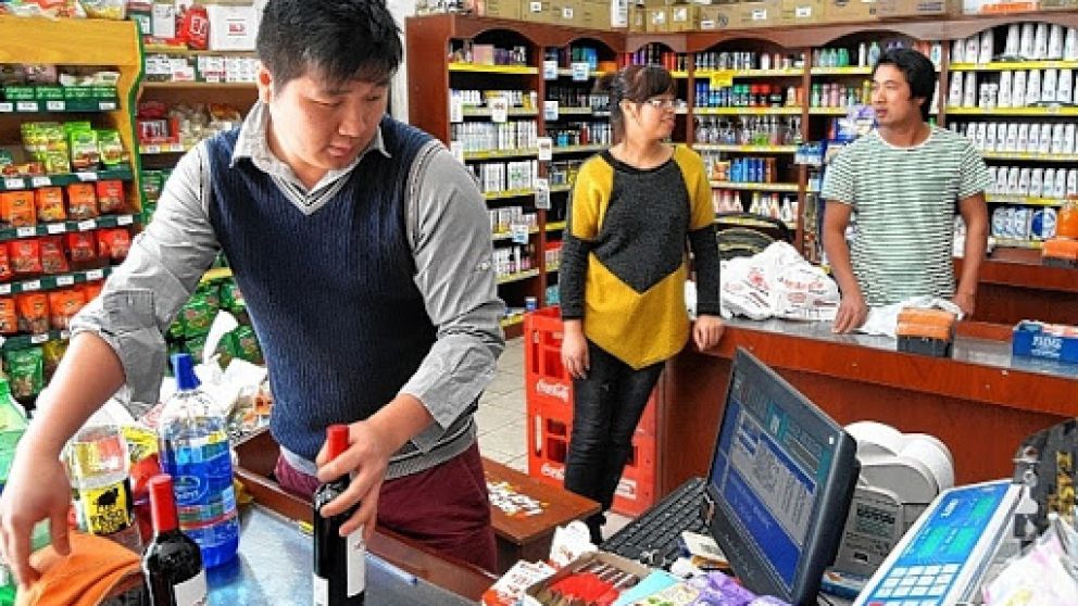 "No se percibe ningún impacto en las ventas por el coronavirus", dicen los supermercadistas chinos