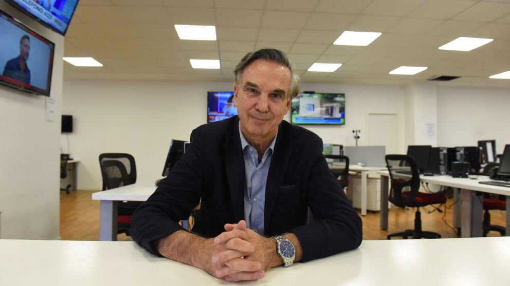 Miguel Pichetto, el ex candidato a vicepresidente de Mauricio Macri, en la redacción de BAE Negocios