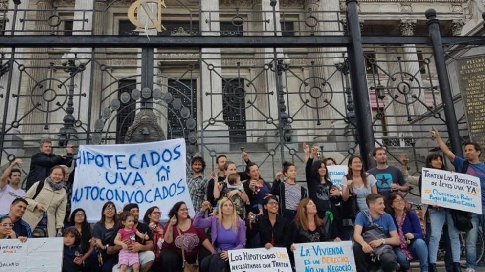 Hipotecas UVA, la 1.050 y la solución de 2003