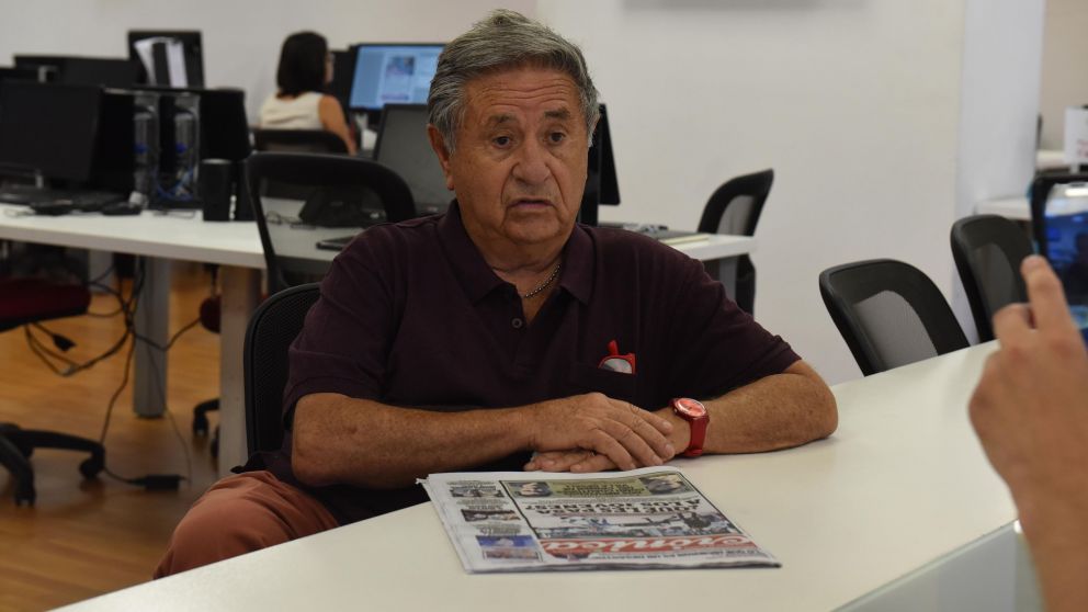 Eduardo Duhalde se animó a responder las preguntas de "El Pueblo Quiere Saber"(Crónica/Jonatan Moreno).