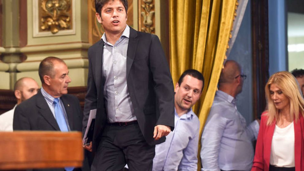 "Si el 75% de la deuda vence en cuatro años, algo está mal diseñado", describió Kicillof