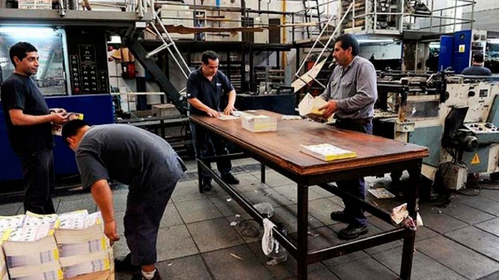 Empresarios esperan planes a largo plazo para reactivar