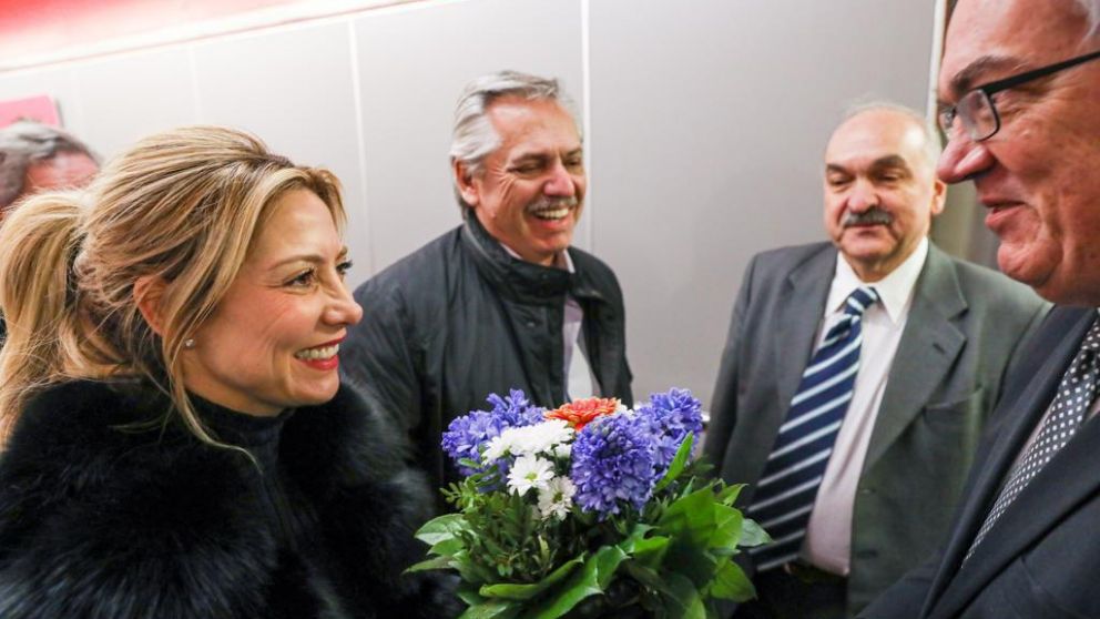 El Presidente y la primera dama fueron recibidos en Berlín por el embajador argentino ante Alemania, Pedro Villagra Delgado, y el embajador alemán en Argentina, Jürgen Christian Mertens