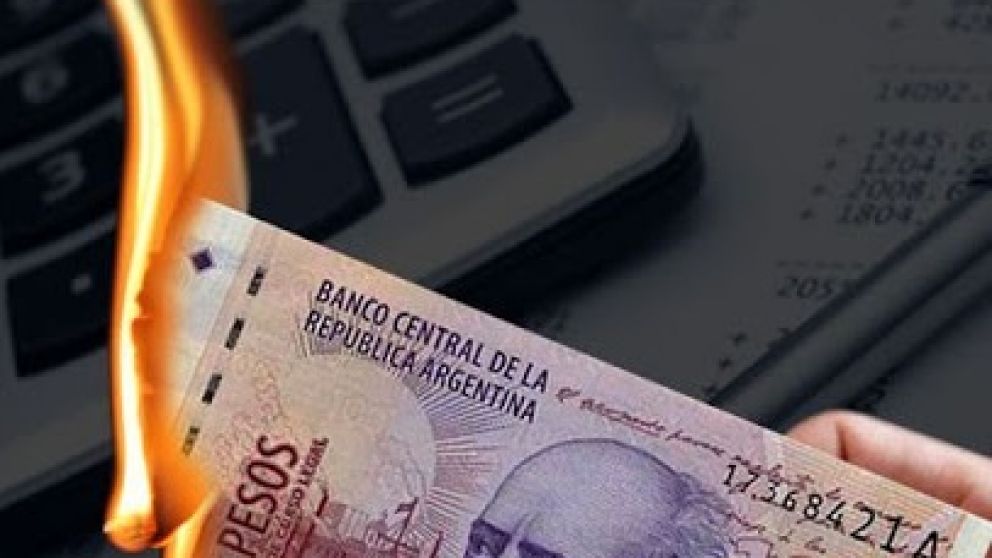 En enero, el dólar llegó primero: les sacó "cuatro vueltas" a los plazos fijos