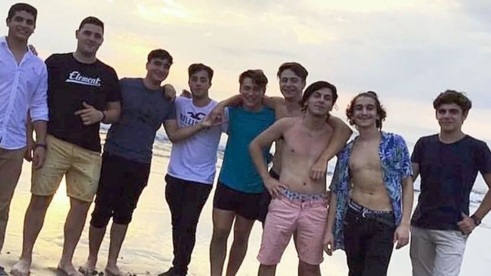 Sólo uno de los diez amigos no fue ubicado en el lugar de los hechos