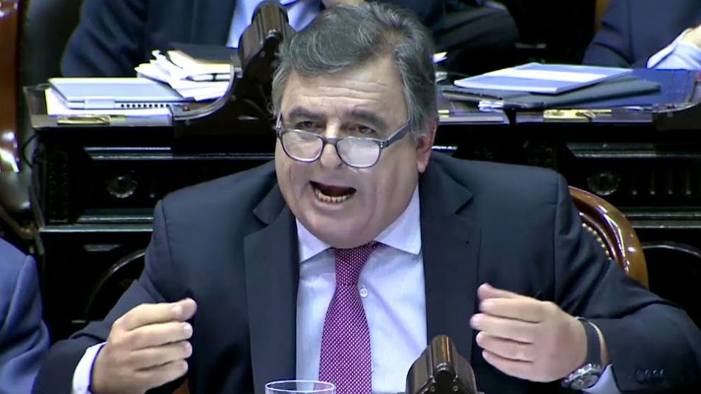 Negri criticó a Macri por sus dichos del fin de semana sobre la deuda