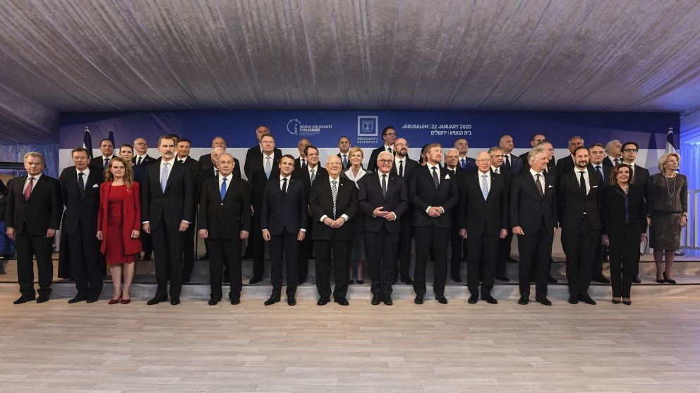 La foto de familia de los líderes reunidos en Israel