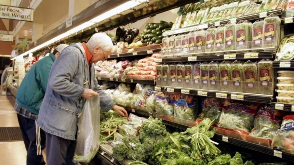 Por primera vez en la historia del país que se elimina el IVA a los alimentos