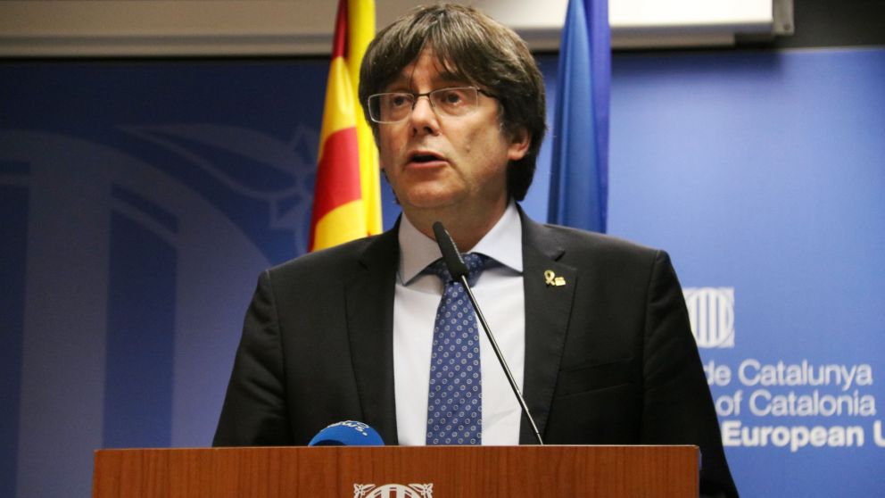 Puigdemont pide soluci�n pol�tica