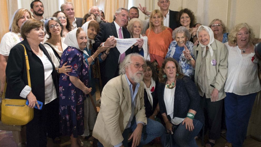"Ustedes tienen un lugar ganado en la historia", dijo Alberto