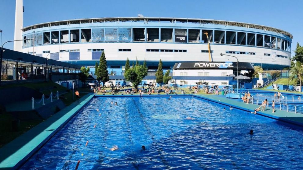 Conmoción en la pileta del club de Avellaneda
