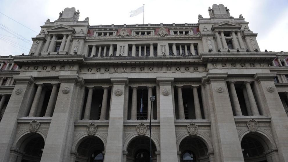 La Justicia se pronunci� contra el cobro compulsivo de tributos a Cr�nica HD