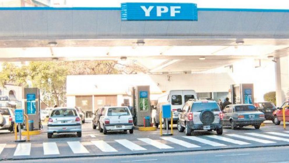 La semana pasada, Fernández frenó un incremento del 5% que iba a realizar YPF
