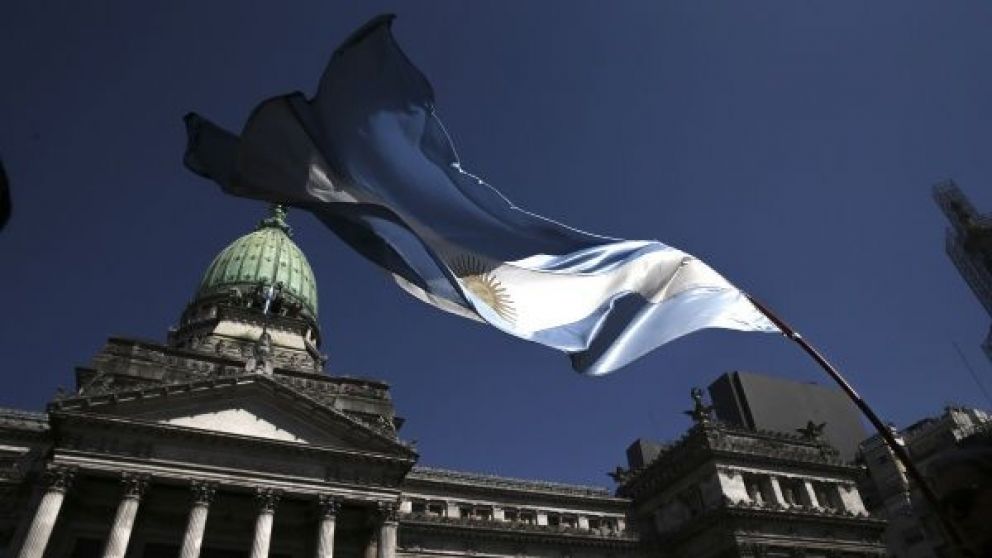 Gobierno amplió el Presupuesto en el último día del año