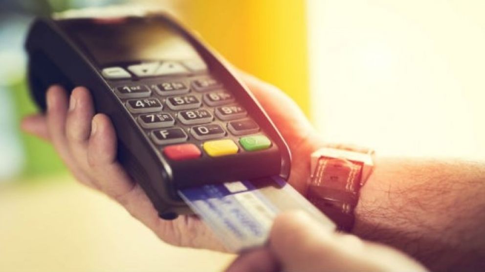 La tarjeta podrá recargarse hasta un límite de diez mil dólares