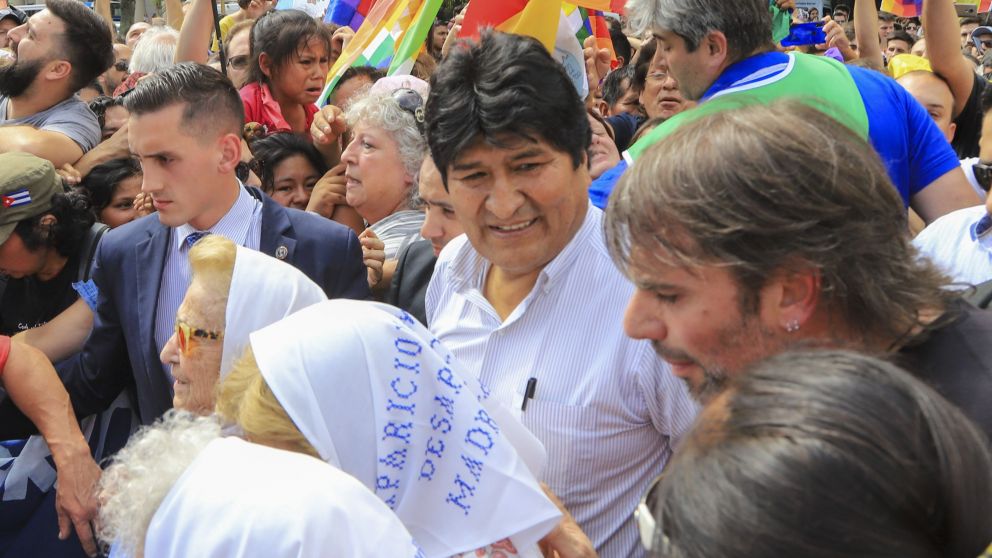 Evo compartió la ronda de los jueves con las Madres