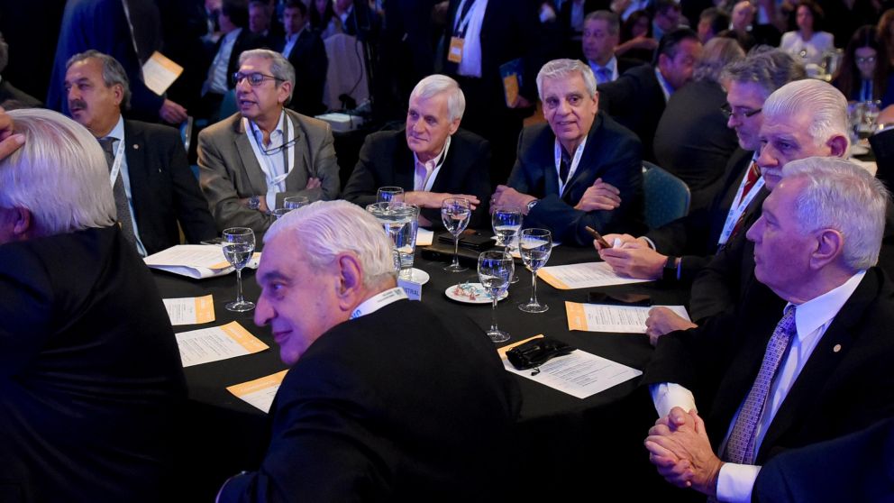 Los empresarios esperan un gobierno con iniciativa política