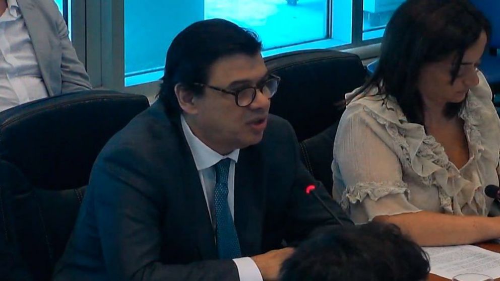 Moroni recibió a la dirigencia gremial en la Rosada