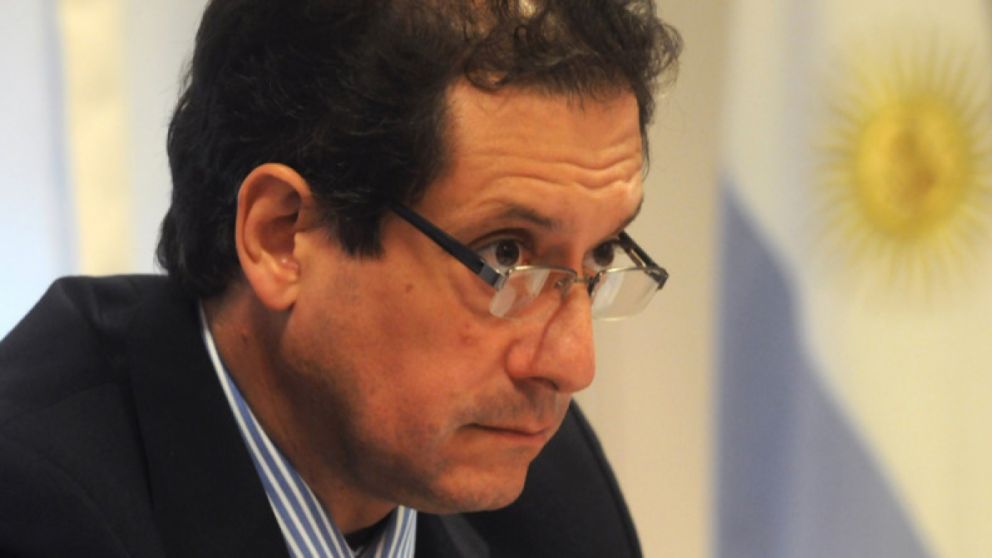 El Gobierno designó cuatro nuevos directores en el Banco Central y se prepara para recortar la tasa de Leliq
