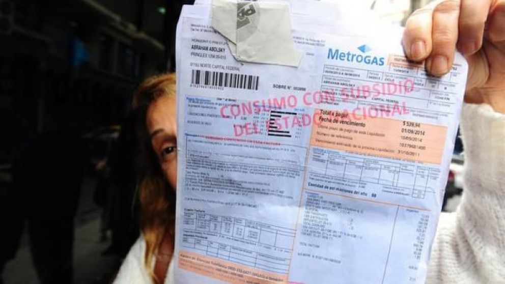 Desdolarizar tarifas no es imposible, pero tampoco sencillo