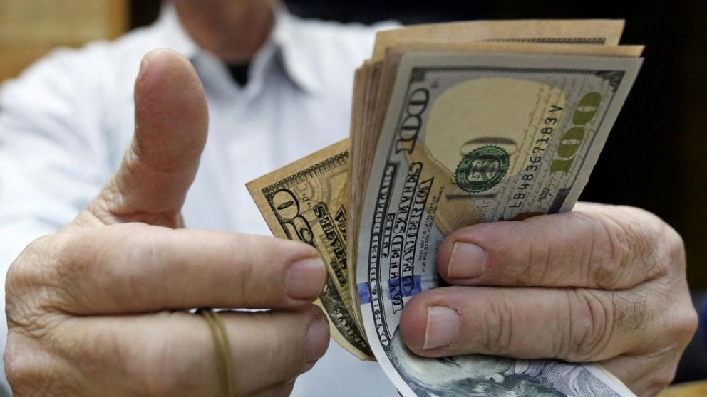 Las claves para saber el valor del "dólar ahorro" y el "dólar turista"