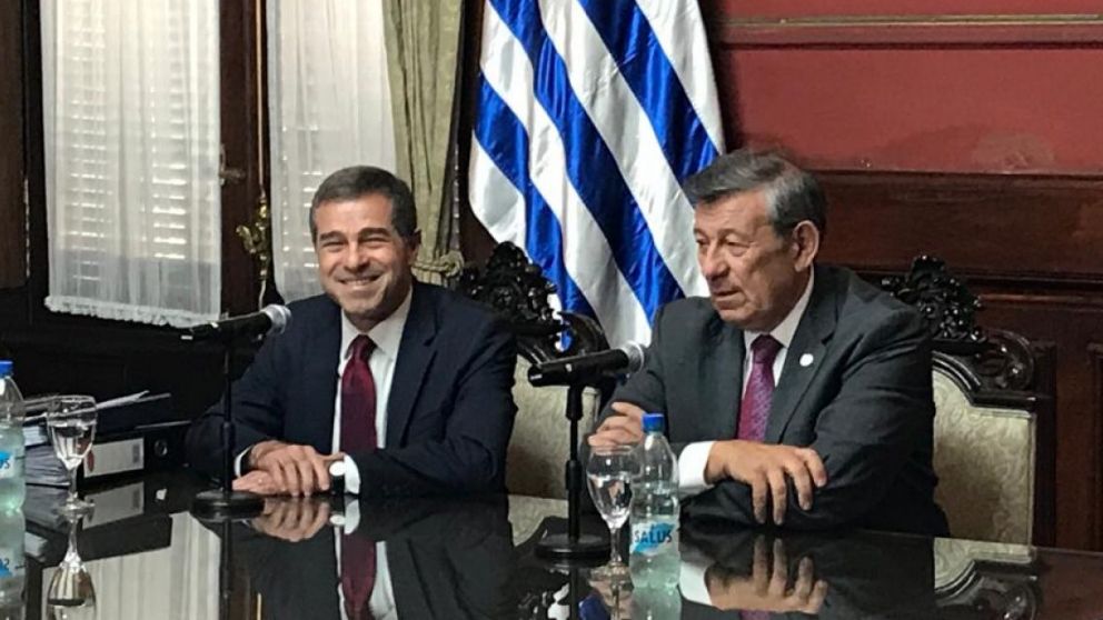 Nin Novoa y Telvi, primera parte del diálogo