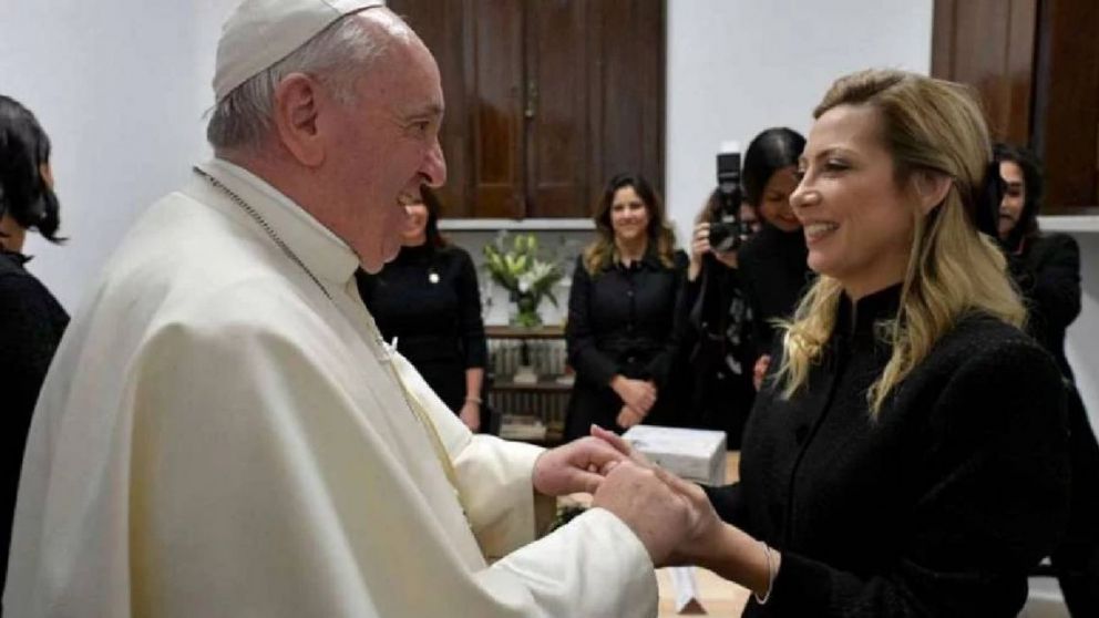 La primera dama visitó al Papa Francisco