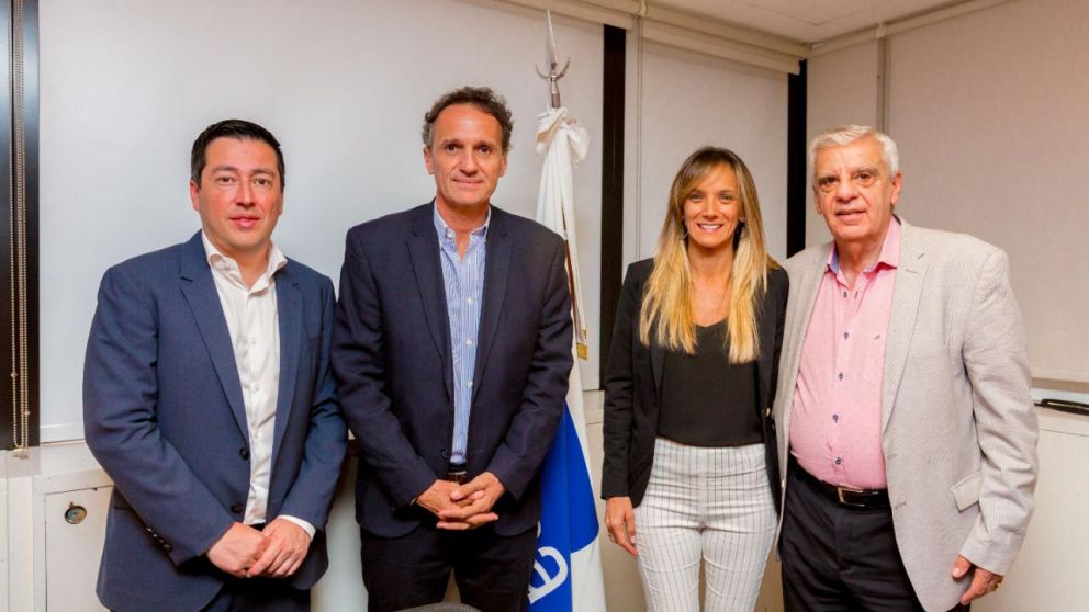 El ministro Katopodis, en la asunción de los nuevos titulares