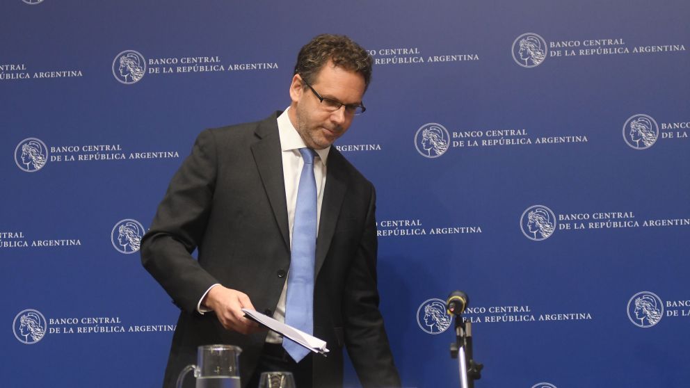 El Banco Central reguló el flujo de divisas recién al final de la gestión