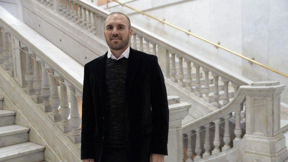 La Universidad de Columbia felicitó a Guzmán como ministro de Finanzas, pero borró el tweet