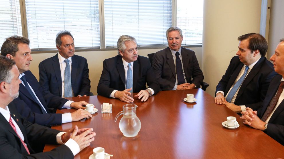 Fernández recibió al titular de la Cámara de Diputados de Brasil, Rodrigo Maia
