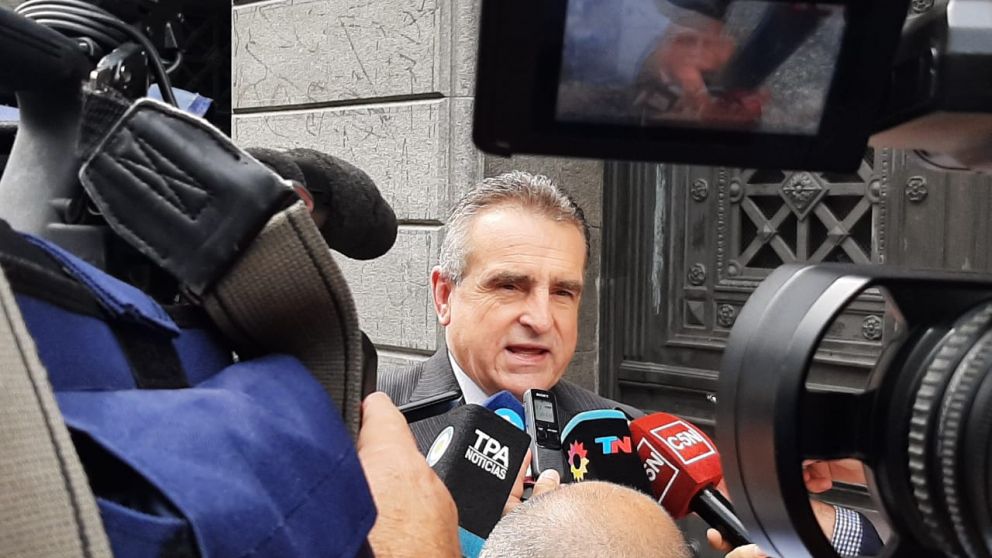 "El fortalecimiento de los fondos de las Fuerzas Armadas es necesario", aseguró el diputado nacional