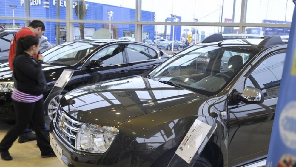 Patentamientos de autos, en fuerte baja