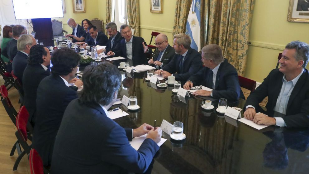 Gestos distendidos en la reunión de Gabinete