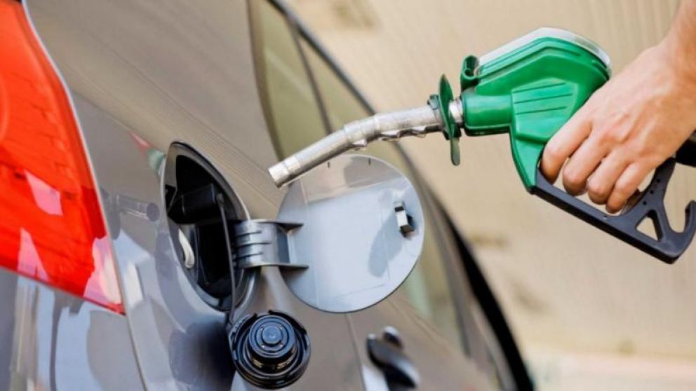 Los precios de los combustibles habían empezado a aumentar en septiembre a pesar del congelamiento por 90 días que regía desde agosto