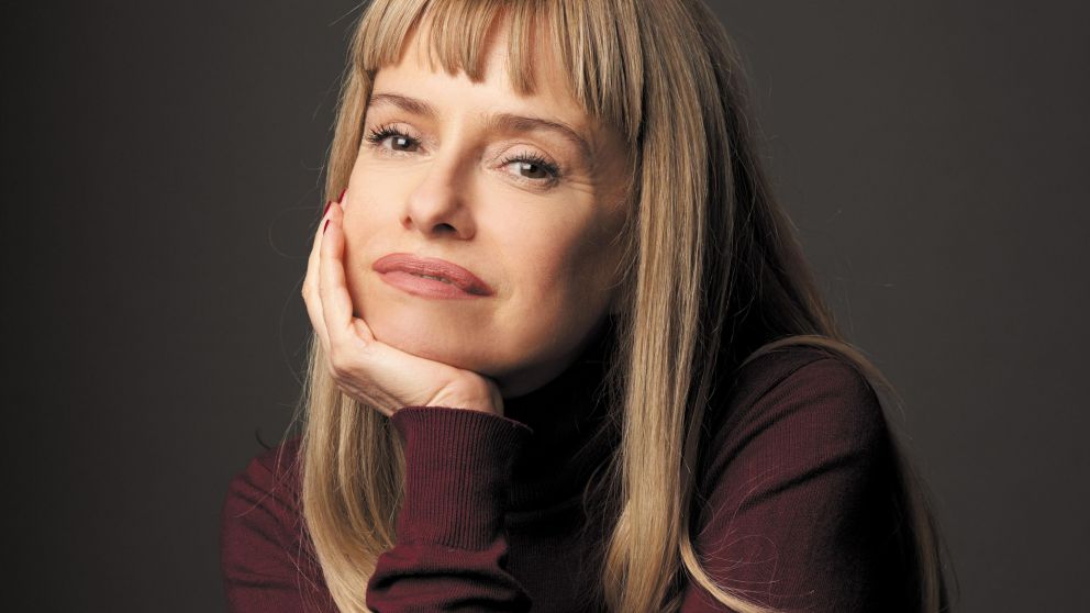 “Me veo tomada por las historias que escribo”