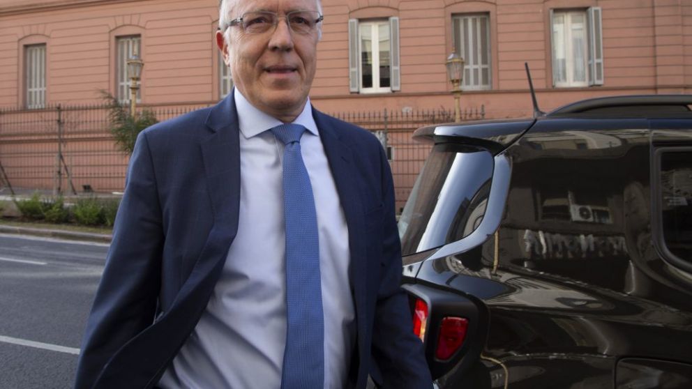 Nielsen convocó a negociadores del canje 2010