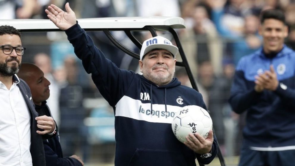 Postergaron el juicio por la muerte de Diego Maradona y comenzará el 14 de abril con siete acusados en el banquillo