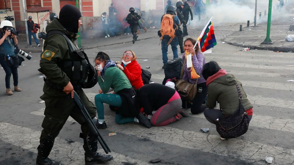 La represión contra las marchas indígenas continuó ayer en diversas ciudades