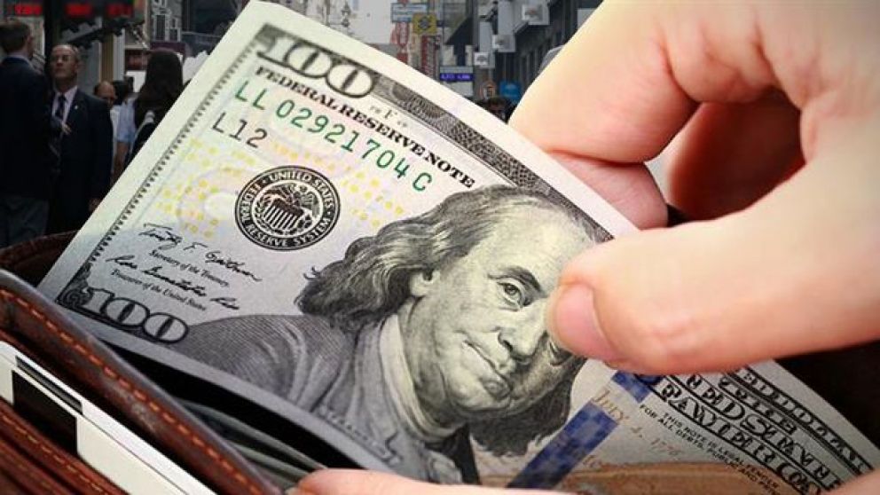 El dólar llegó a su nivel más alto del año y el Central volvió a subir la tasa