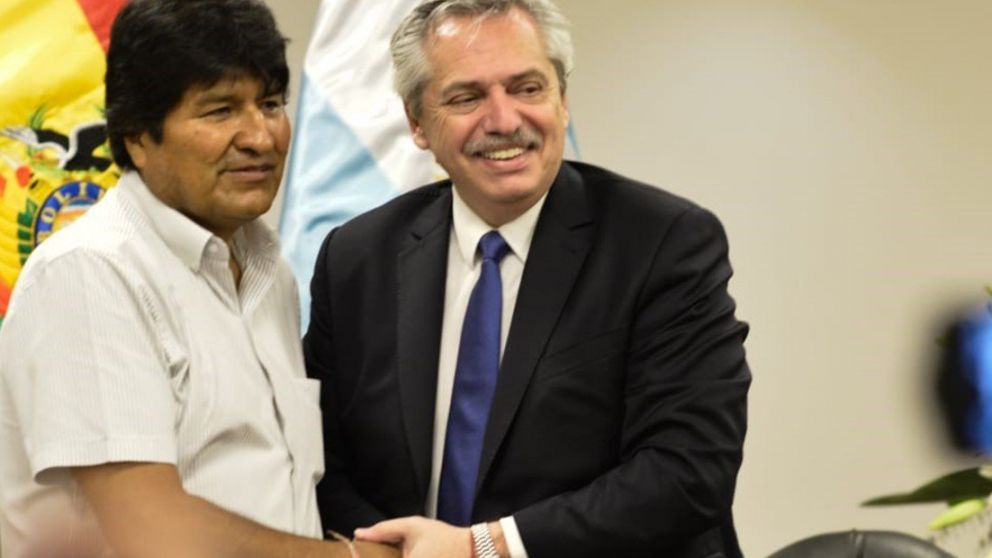 Alberto Fernández podría recibir a Evo Morales apenas asuma la presidencia Argentina