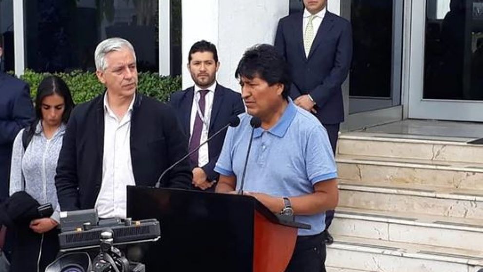 Evo Morales aseguró que "mientras tenga la vida" continuará en la política