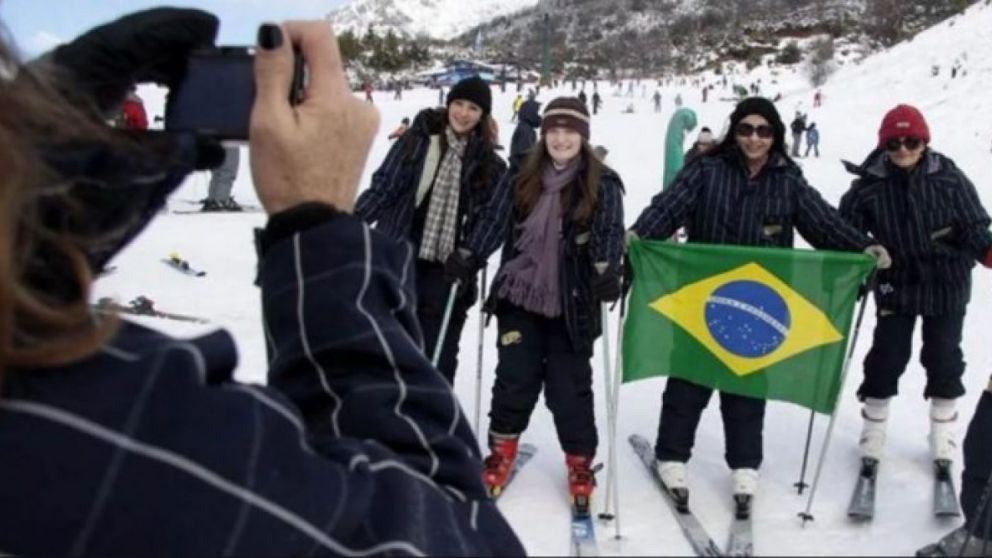 Los brasileños invaden el cerro Catedral de Bariloche