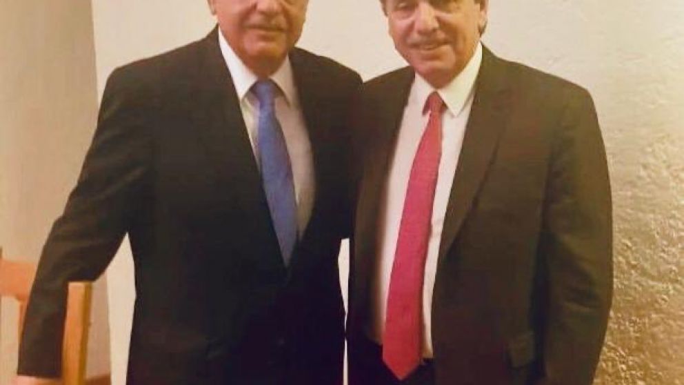 Alberto Fernández se reunió con Carlos Slim, empresario mexicano dueño de la compañía de telecomunicaciones Claro