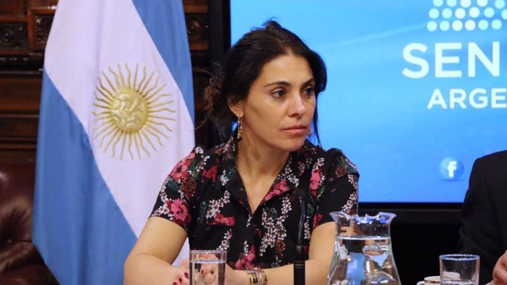 Crexell tiene apoyo del PRO en la pelea con la UCR