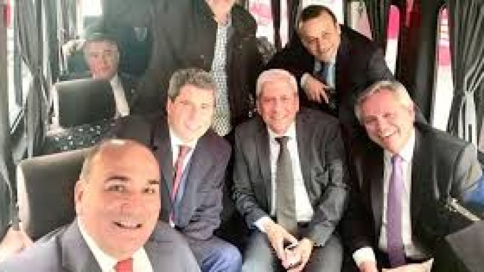 El primer acto posterior al triunfo fue en Tucumán