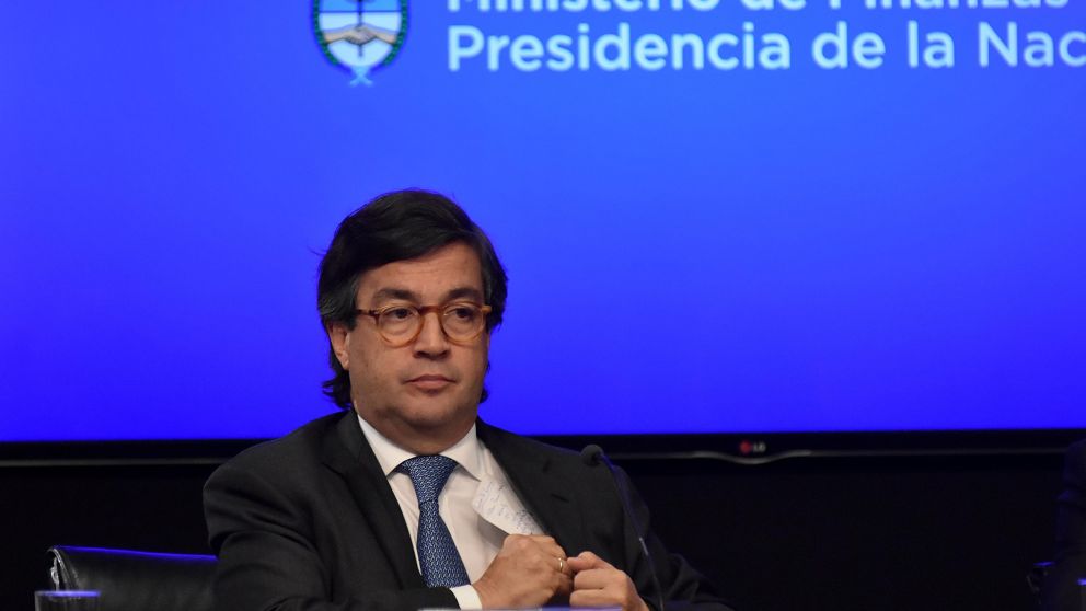Moreno envía fondos a Macri
