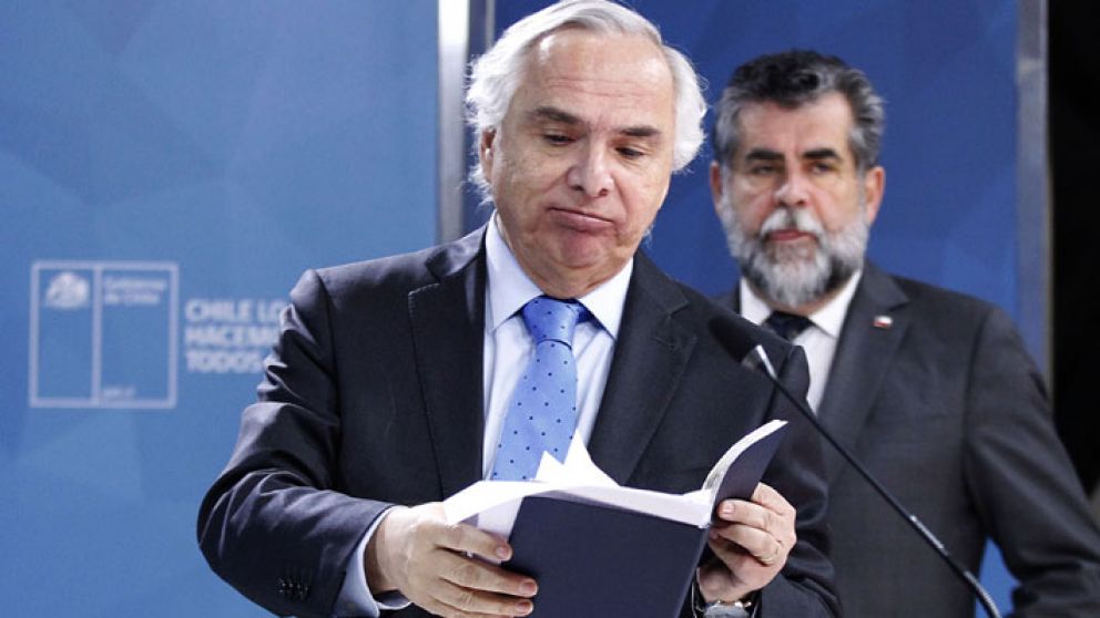 Piñera le pidió la renuncia a Chadwick, pero sigue cuestionado