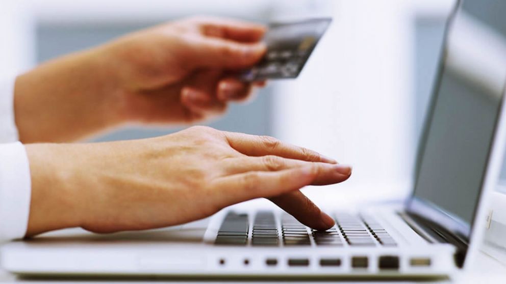 Los argentinos siguen comprando a pesar del cepo